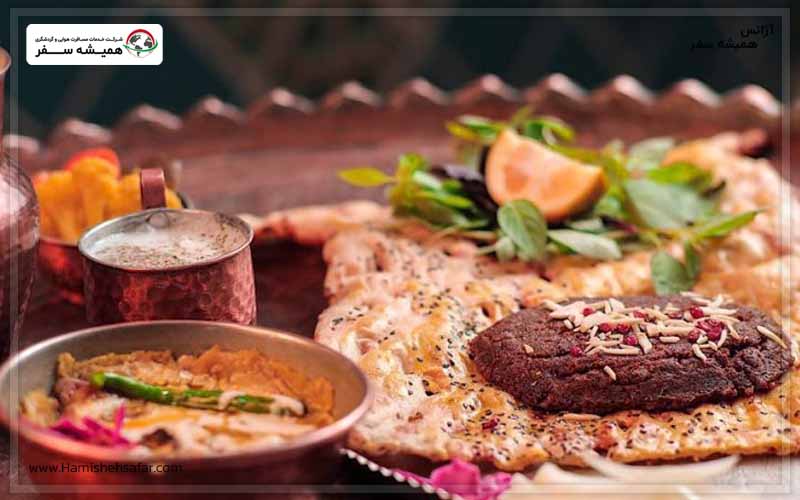 تجریه غذاهای محلی در سفر به اصفهان